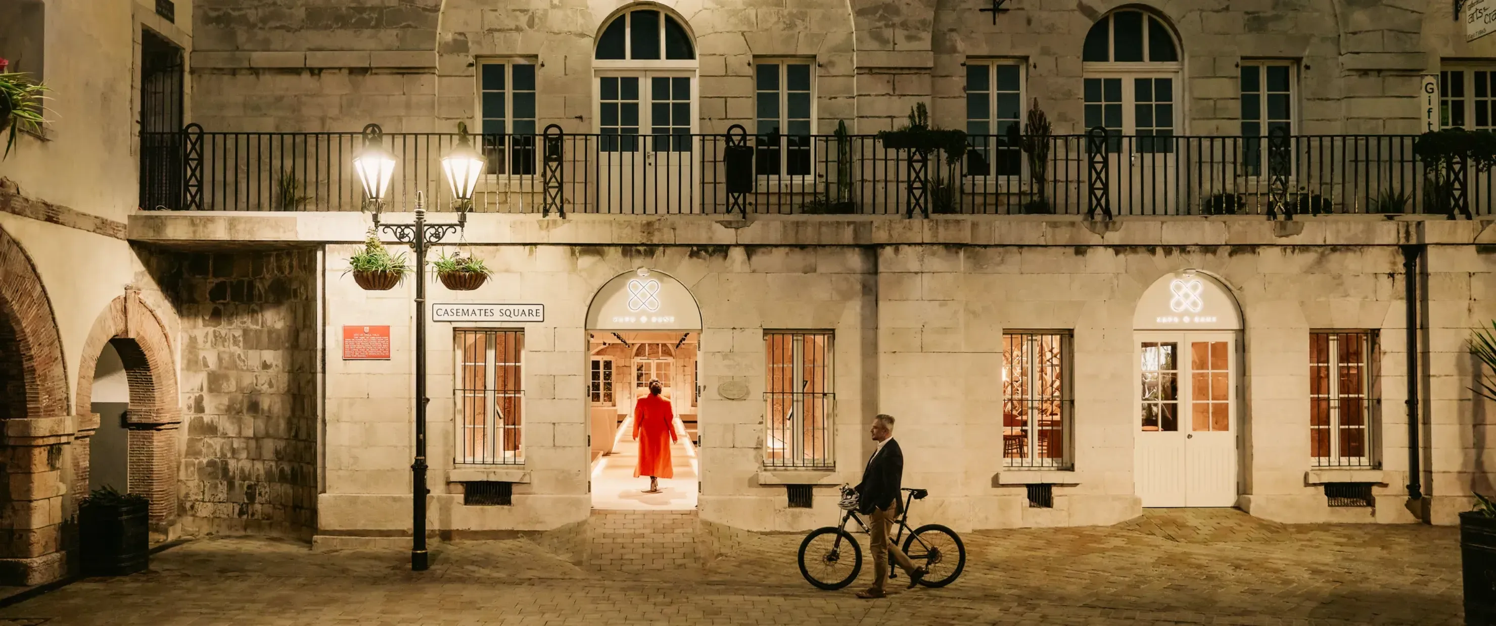 Xapo Bank: Bridging Crypto and Traditional Banking Featured Image