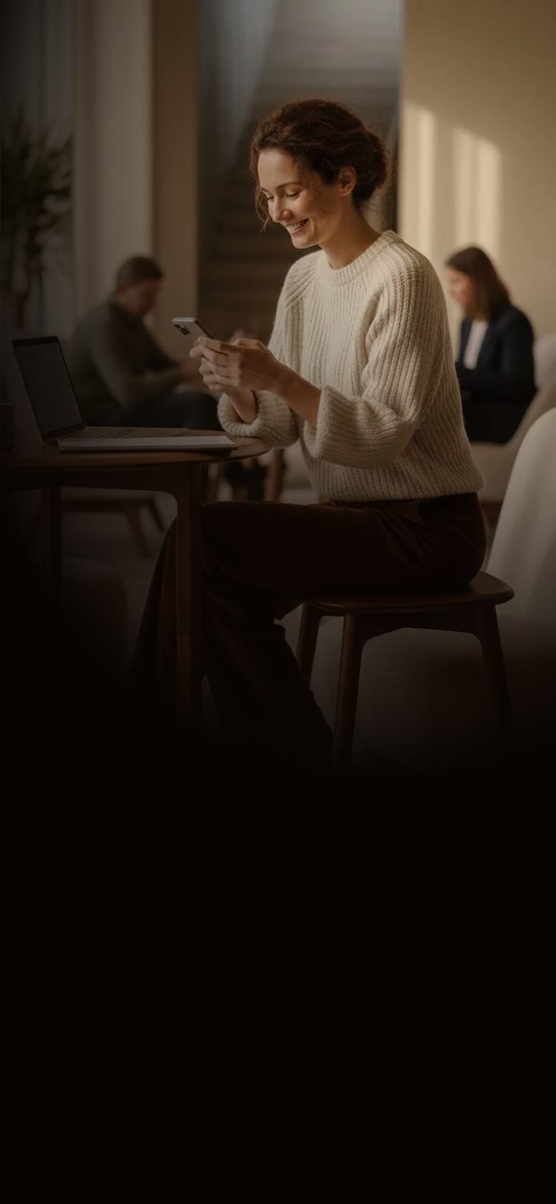 Woman getting call support from Xapo Bank on her phone.